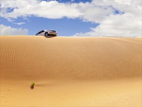 Offroad Jeep safari in the beautiful Omani Rub al-Chali Desert