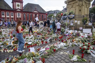 Mannheim: Laying of flowers and sympathy at Marktplatz, the site of the fatal knife attack on a