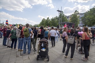 For democracy and diversity: rally organised by DGB Nordbaden and democratic parties, religious