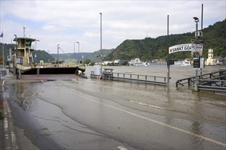 The Rhine ferry in St.Goar has stopped operating due to the floods. The access road and reception