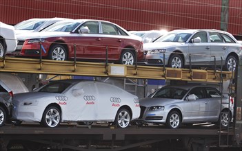 Bremerhaven, 29/09/2010 A goods train loaded with new Audi vehicles in Bremerhaven. The vehicles