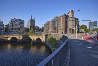 Nikolaifleet with Zollernbrücke, Domstrasse with the SRH Campus Hamburg, Free and Hanseatic City of