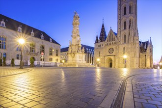 Old historic fortress and church at sunrise. City panorama at dusk. View of the Danube Fishermen's