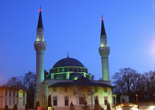 Berlin, 02.12.2009, Sehitlik Mosque in Berlin Neukölln. The mosque stands on the site of the