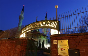 Berlin, 02.12.2009, Sehitlik Mosque in Berlin Neukölln. The mosque stands on the site of the