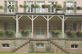 Late Classicist Paulinenschlösschen built in 1847, arcade, house facade, floral decoration, idyll,