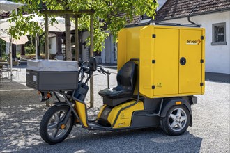 Electrically powered transporter, electric tricycle, postal delivery vehicle, model DXCargo from