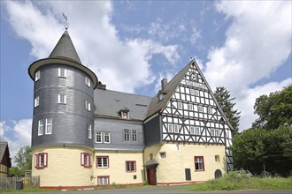 Castle built in 1523, slate house, half-timbered house, corner tower, Junkernhees, Kreuztal,