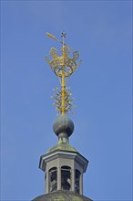 Landmark golden crown on the spire of the Nikolaikirche, golden, crown, detail, cut-out,