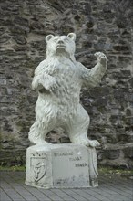 Sculpture and memorial Berlin Bear by Lilliy Voigt 1952, Lily, white, bear figure, Kölner Strasse,