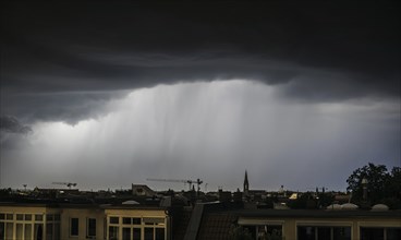 Weather lights, thunderstorm over Berlin, 07.08.2024