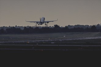 A Lufthansa aircraft takes off, photographed at Berlin Brandenburg Airport 'Willy Brandt'Äô (BER)