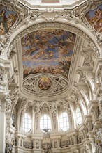 Church ('Dom St. Stephan') in the historic old town of Passau, Bavaria, Germany, Europe