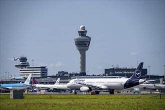 Aircraft at Amsterdam Schiphol Airport, taking off on the Aalsmeerbaan, 18L/36R, Lufthansa Airbus