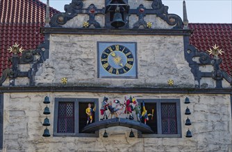 Dr Eisenbart Glockenspiel with figure carillon on the gable of the Weser Renaissance town hall on