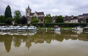 Old town of Dole with Notre-Dame collegiate church, town of Dole, Burgundy-Franche-Comté, France,