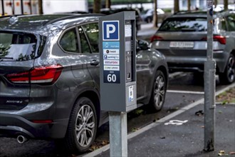 Digital parking meter