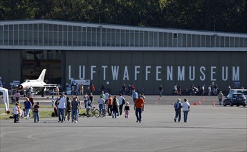 Berlin, 19.09.2009, Fighter jets can be seen on the tarmac of the Bundeswehr Air Force Museum in