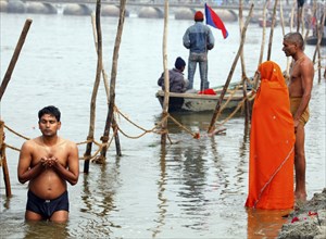 Allahabad, India, 20.01.2010, Hindus gather for the Magh Mela in Allahabad to take a holy dip at