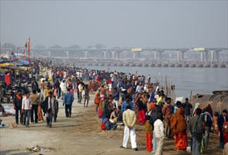 Allahabad, India, 20.01.2010, Hindus gather for the Magh Mela in Allahabad to take a holy dip at