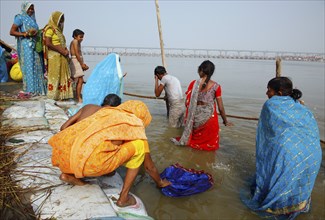 Allahabad, India, 20.01.2010, Hindus gather for the Magh Mela in Allahabad to take a holy dip at