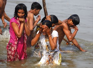 Allahabad, India, 20.01.2010, Hindus gather for the Magh Mela in Allahabad to take a holy dip at