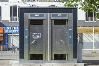 Public toilet block, WC at Bremen station square, Bremen, Germany, Europe