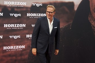 Kevin Kostner (leading actor, director), HORIZON, red carpet for the German premiere at ZOO-PALAST,