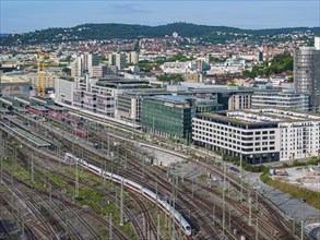 Platform apron at the main station with ICE. Europaviertel. After completion of the Stuttgart 21