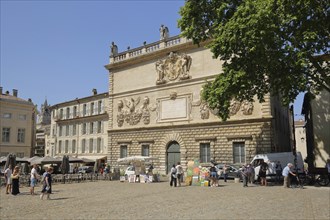 Hôtel des Monnaies, mint with reliefs and decorations built in 1862, villa, Place du Palais,