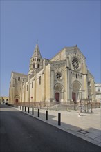 St-Paul church built in 1845, Cathédrale, Nîmes, Gard, Provence, France, Europe