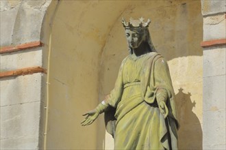 Madonna with halo, crown, detail, Saint-Paul-Trois-Châteaux, St, Madonna figure, detail, crown,