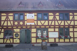 Historic Restaurant Gelbes Haus, half-timbered house, Burgstrasse, Eltville, Rheingau, Hesse,