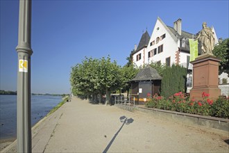 Riverside promenade with Martinstor, Eltzer Hof and sculpture Germania, banks of the Rhine,