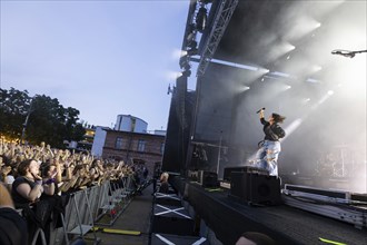 Stefanie Kloss, singer of Silbermond live on Auf Auf, Sommer 2024 Tour at the sold-out Waschhaus