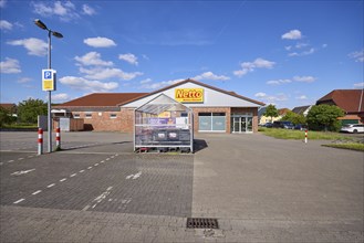 Netto Marken-Discount food discounter branch with car park in the Appelhülsen district, Nottuln,