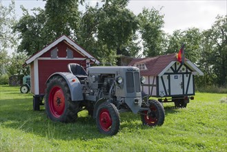 Nostalgic tractors with sleeping car trailers, half-timbered, wood, Schwäbisch Hall, Hohenlohe,