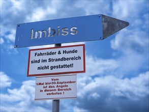 Signs on the shore of Lake Jersleben, Jersleben, Saxony-Anhalt, Germany, Europe