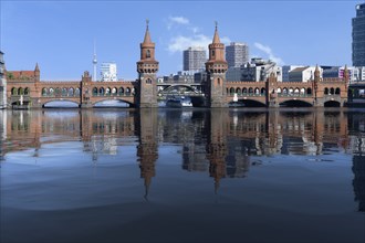 Double deck Oberbaum bridge over the Spree river, Berlin, Germany, Europe