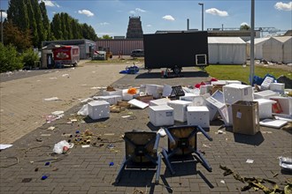 Rubbish after the temple festival on the square at the Hindu temple Sri Kamadchi Ampal, Hamm, Ruhr