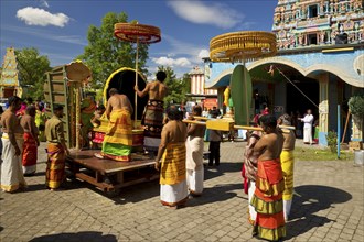 Hindus at the temple festival in front of the Hindu temple Sri Kamadchi Ampal, Hamm, Ruhr area,