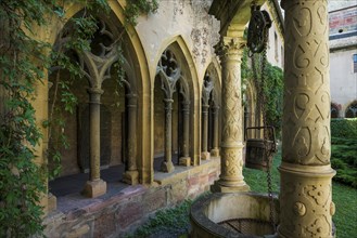 Cloister, Unterlinden Museum, Musée Unterlinden, Colmar, Alsace, France, Europe