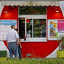 Two men at a kiosk, drinking hall, Dortmund, Ruhr area, North Rhine-Westphalia, Germany, Europe