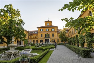 Lenbachhaus, Municipal Gallery, Garden with Fountain with Sun Star, Kunstareal Munich, Munich,