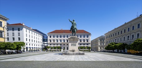 Equestrian statue of Elector Maximilian I on Wittelsbacherplatz, Old Town, Munich, Upper Bavaria,