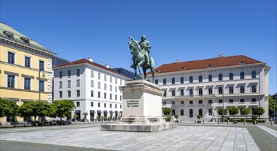 Equestrian statue of Elector Maximilian I on Wittelsbacherplatz, Old Town, Munich, Upper Bavaria,