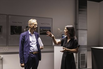 Bernhard Ohnesorge, Managing Director of Carl Zeiss Jena GmbH, and Annalena Bärbock (Alliance