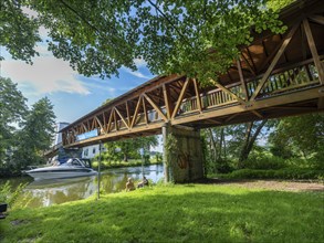 Covered wooden bridge, Baalensee bridge over the Havel between Schwedtsee and Baalensee,