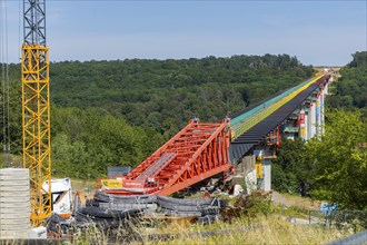 The new bridge on the Pirna southern bypass will be 916 metres long, 70 metres high and require 7,