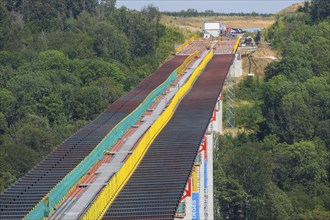 The new bridge on the Pirna southern bypass will be 916 metres long, 70 metres high and require 7,